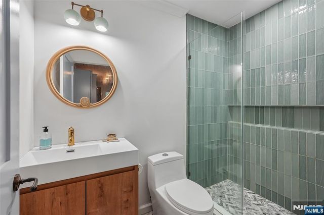 26 Bradrick Lane, Allendale, NJ 07401