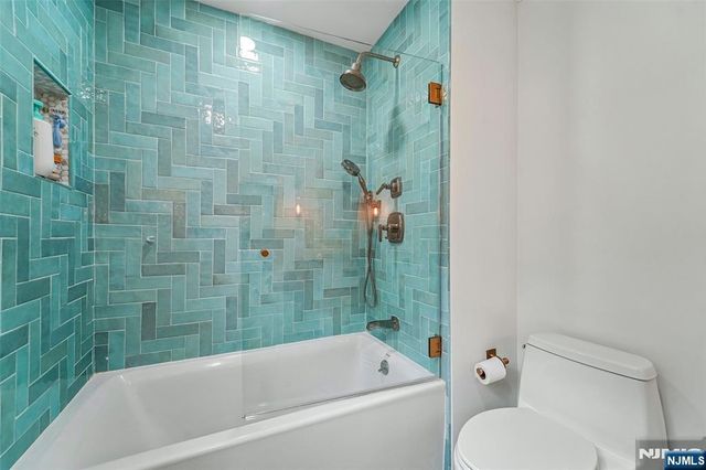 26 Bradrick Lane, Allendale, NJ 07401