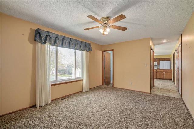 4108 Briarwood Drive, Blue Springs, MO 64015