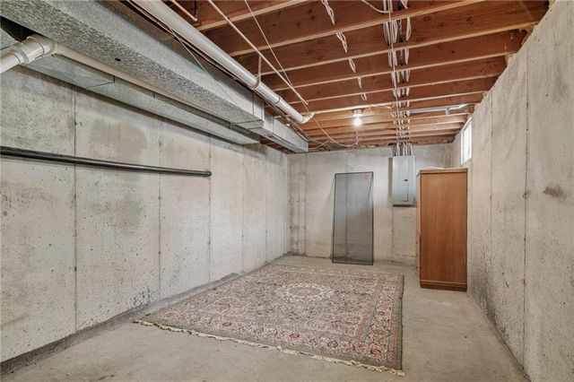 4108 Briarwood Drive, Blue Springs, MO 64015