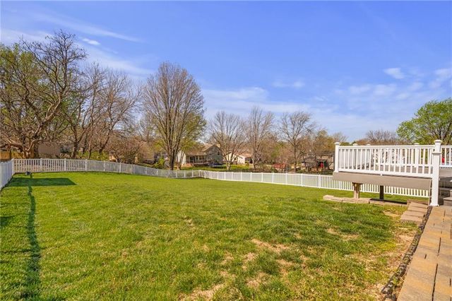 4108 Briarwood Drive, Blue Springs, MO 64015