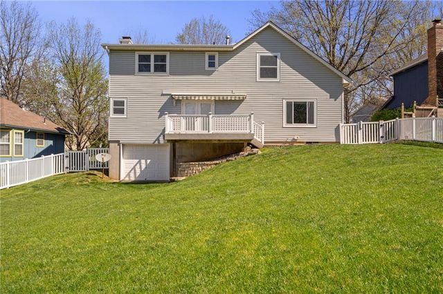 4108 Briarwood Drive, Blue Springs, MO 64015