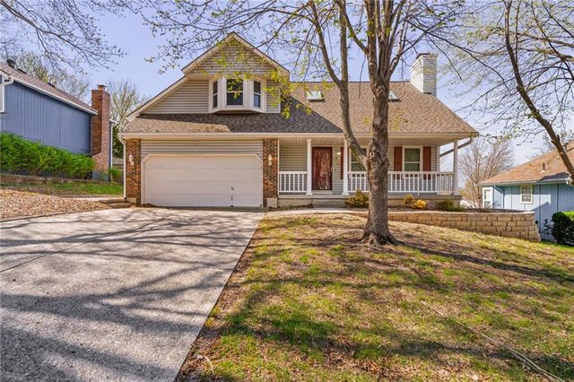 4108 Briarwood Drive, Blue Springs, MO 64015