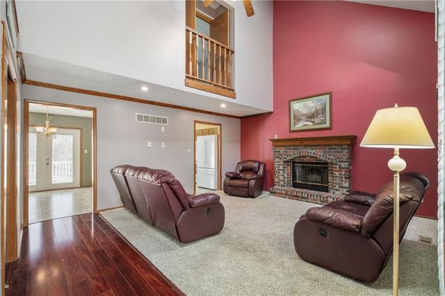 4108 Briarwood Drive, Blue Springs, MO 64015
