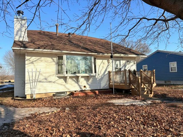 304 Lincoln Street, Plainfield, IA 50666