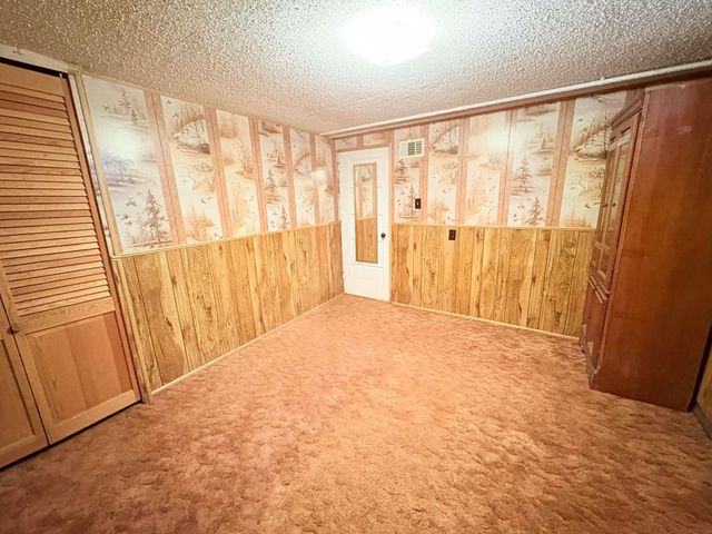 304 Lincoln Street, Plainfield, IA 50666