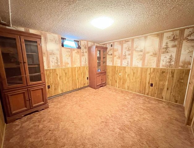 304 Lincoln Street, Plainfield, IA 50666