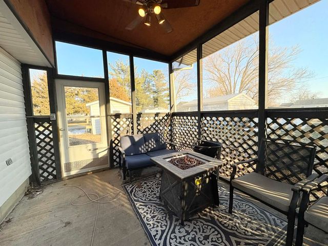 304 Lincoln Street, Plainfield, IA 50666