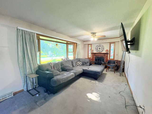 304 Lincoln Street, Plainfield, IA 50666