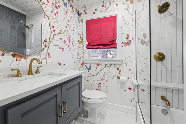 1712 Windsor Place, Nichols Hills, OK 73116