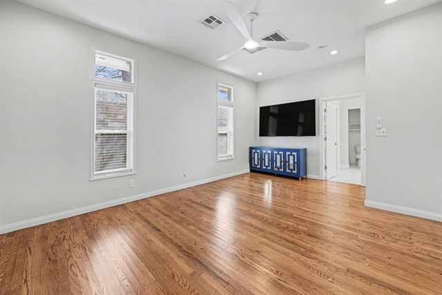 1712 Windsor Place, Nichols Hills, OK 73116
