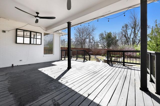 1712 Windsor Place, Nichols Hills, OK 73116