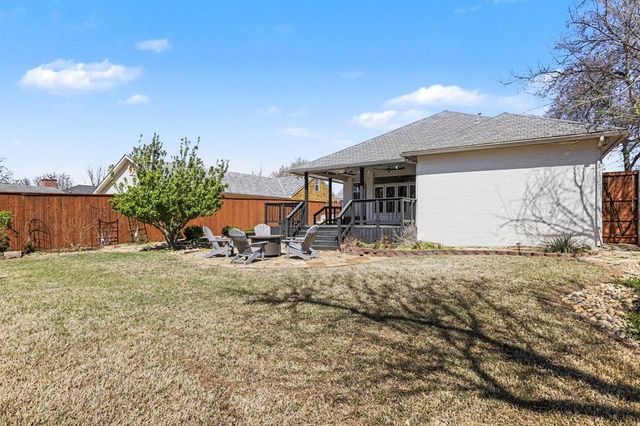 1712 Windsor Place, Nichols Hills, OK 73116