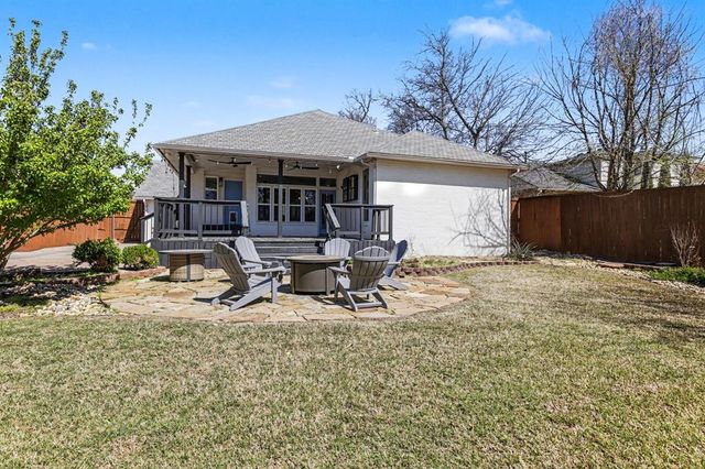 1712 Windsor Place, Nichols Hills, OK 73116