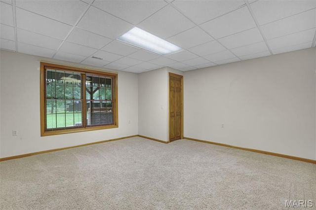 8825 Rosewood Hills Drive, Edwardsville, IL 62025