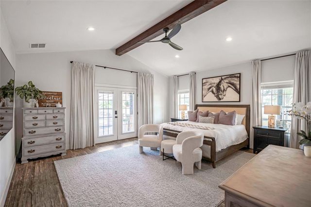 1000 Oil Field RD, Lockhart, TX 78644