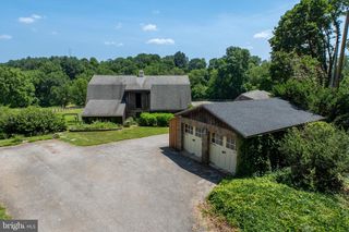 318 GUM TREE RD, Coatesville, PA 19320