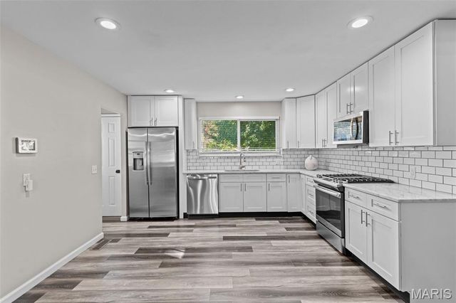 3045 Churchill Drive, Florissant, MO 63033