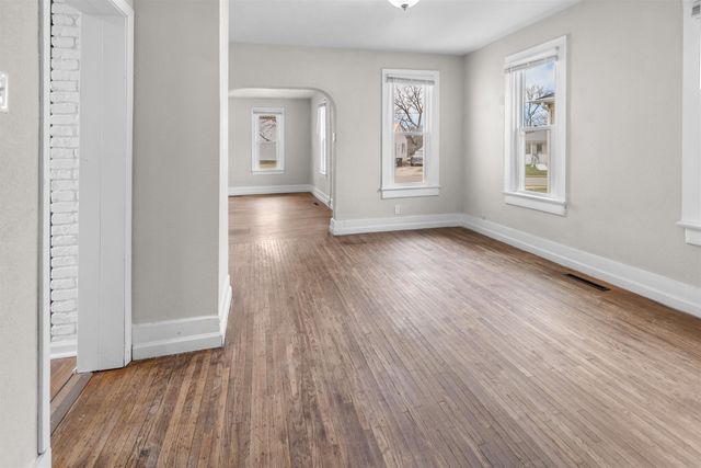 207 Denver Street, Waterloo, IA 50701