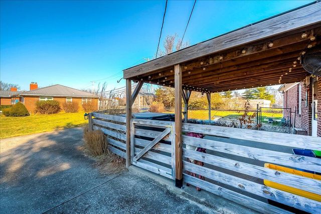 1052 E Main Street, Frankfort, KY 40601