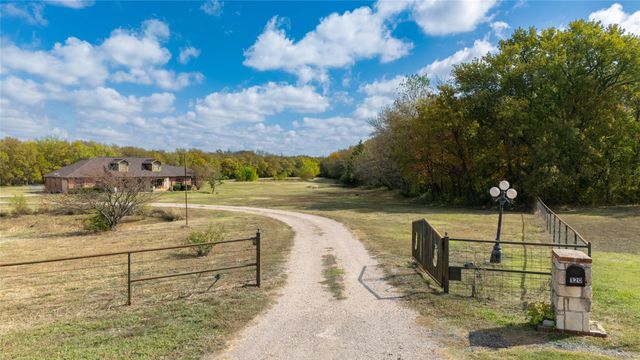 120 Wagon Wheel Circle, Leonard, TX 75452