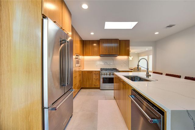 303 Isolde Drive, Houston, TX 77024