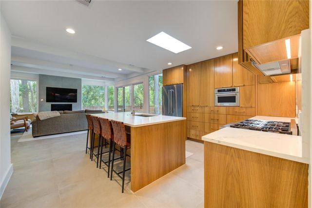 303 Isolde Drive, Houston, TX 77024