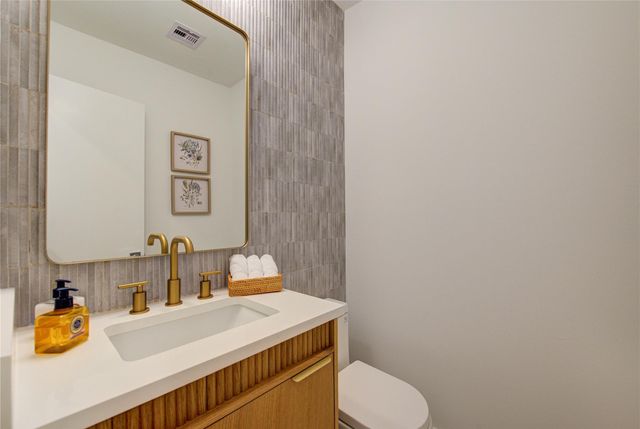 303 Isolde Drive, Houston, TX 77024