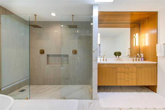 303 Isolde Drive, Houston, TX 77024