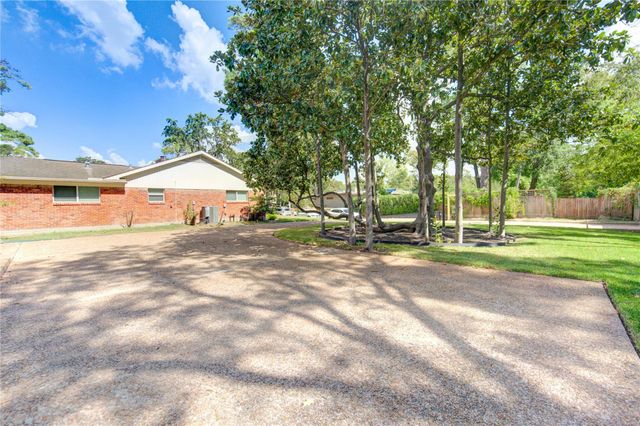 303 Isolde Drive, Houston, TX 77024