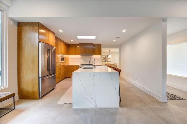 303 Isolde Drive, Houston, TX 77024