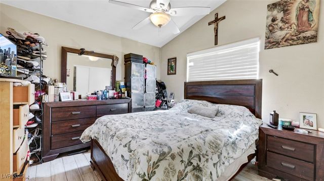 4609 Little Finch Lane, Las Vegas, NV 89115