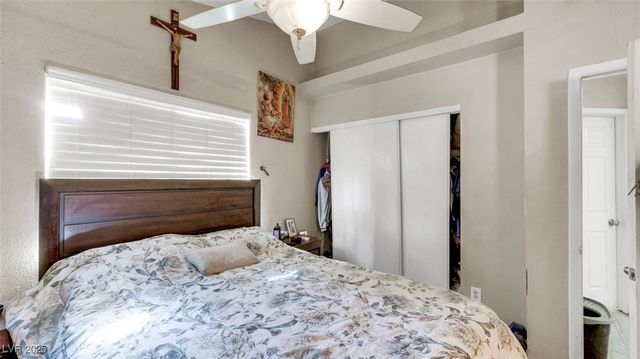 4609 Little Finch Lane, Las Vegas, NV 89115