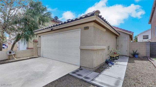 4609 Little Finch Lane, Las Vegas, NV 89115