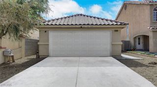 4609 Little Finch Lane, Las Vegas, NV 89115