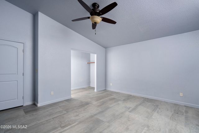 4240 W Gatekeeper Drive, Tucson, AZ 85741