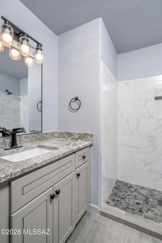 4240 W Gatekeeper Drive, Tucson, AZ 85741