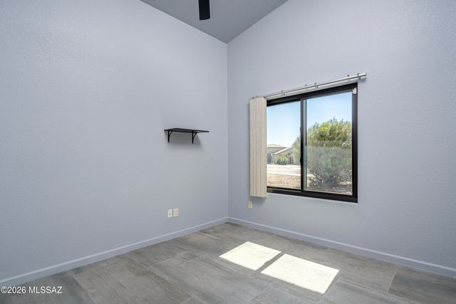 4240 W Gatekeeper Drive, Tucson, AZ 85741