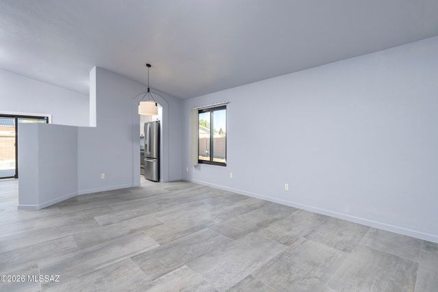 4240 W Gatekeeper Drive, Tucson, AZ 85741