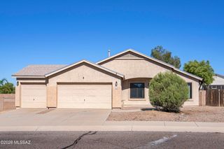 4240 W Gatekeeper Drive, Tucson, AZ 85741