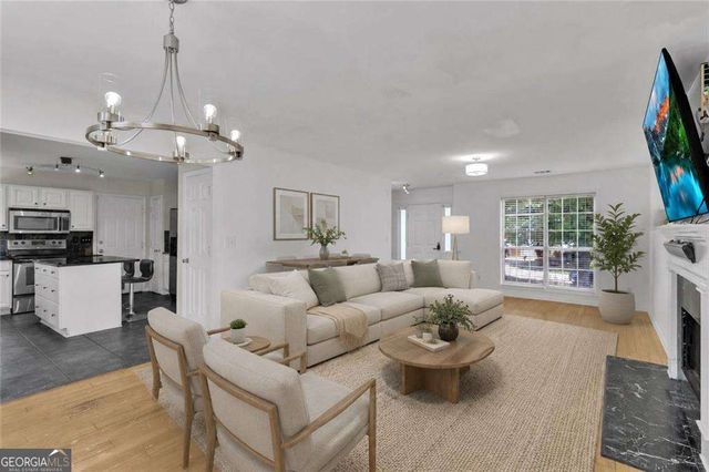 915 Charter Club Drive, Lawrenceville, GA 30043