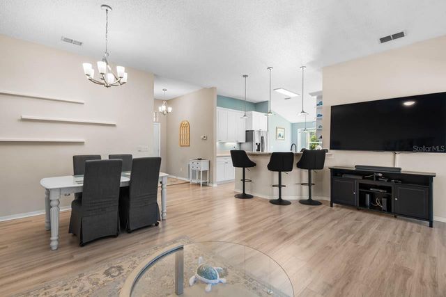 1025 NEW WINSOR LOOP 28, Sun City Center, FL 33573