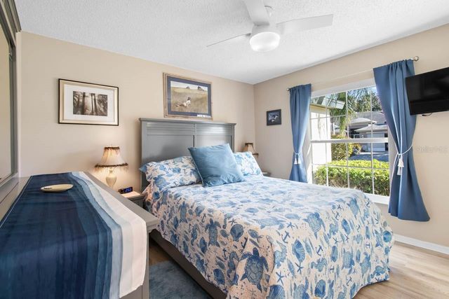 1025 NEW WINSOR LOOP 28, Sun City Center, FL 33573