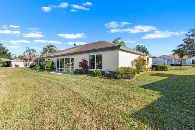 1025 NEW WINSOR LOOP 28, Sun City Center, FL 33573