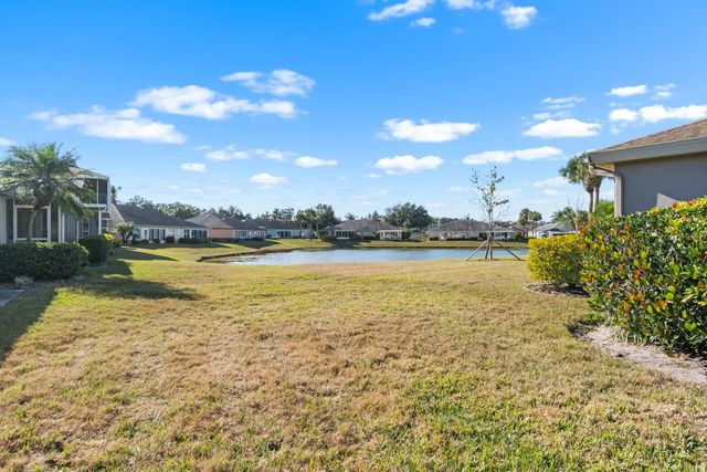 1025 NEW WINSOR LOOP 28, Sun City Center, FL 33573