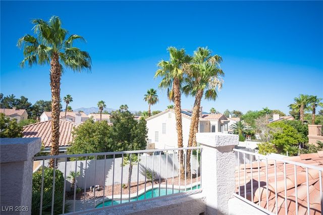 8420 Bay Crest Drive, Las Vegas, NV 89128