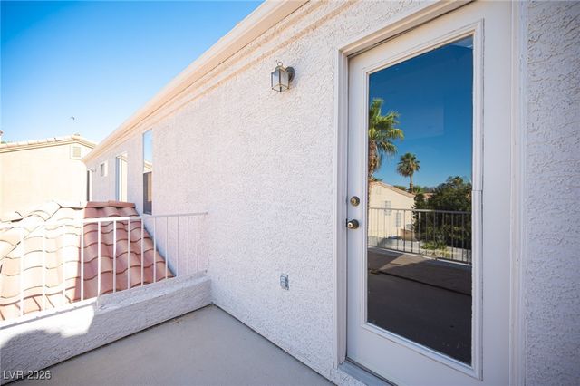 8420 Bay Crest Drive, Las Vegas, NV 89128