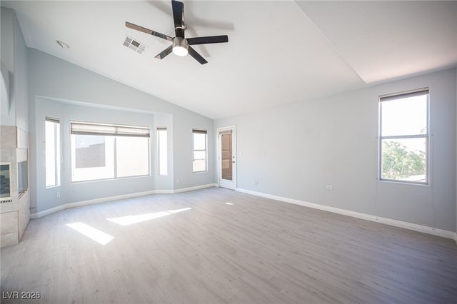 8420 Bay Crest Drive, Las Vegas, NV 89128