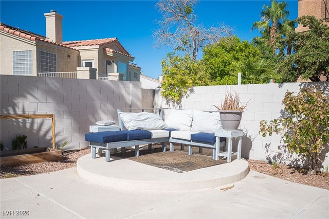 8420 Bay Crest Drive, Las Vegas, NV 89128