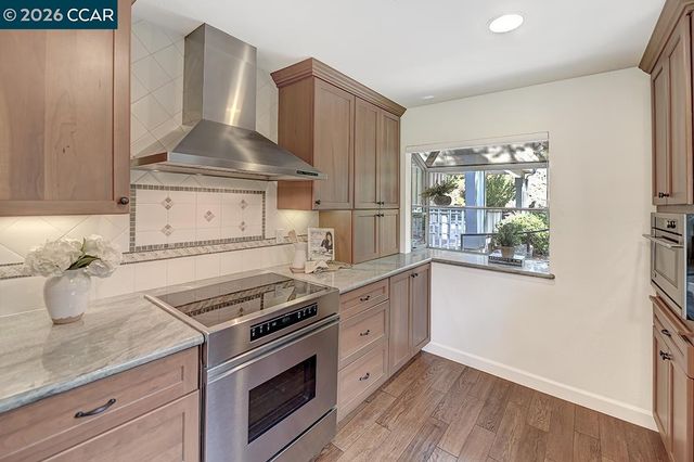 997 Terra California Dr 1, Walnut Creek, CA 94595